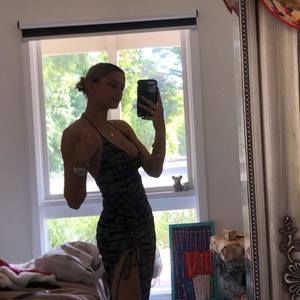 Meet your Posher, Felicity